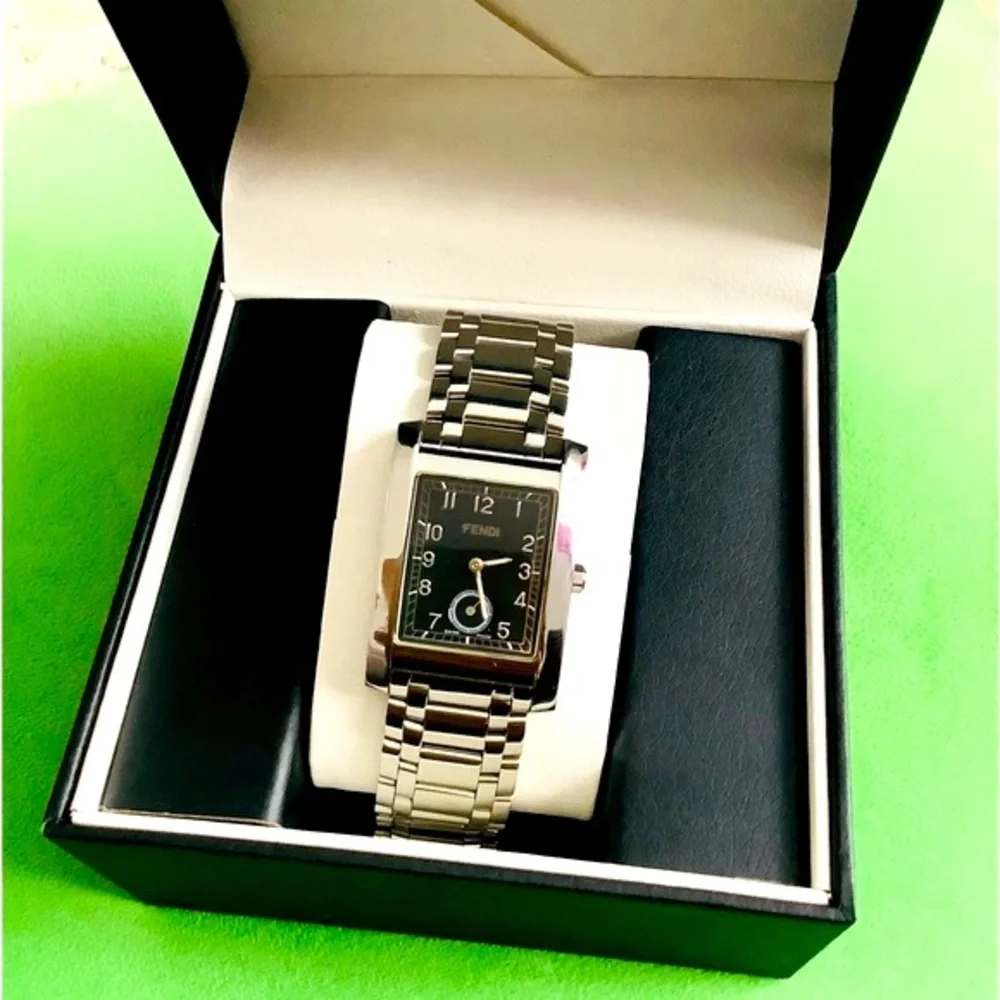 Gorgeous FENDI stainless steel watch 🔥🔥